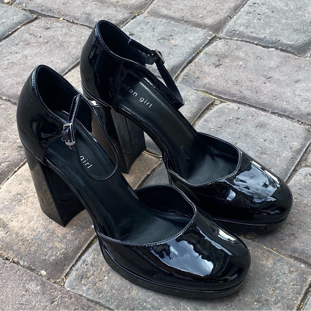 Black Chunky Heels Glossy Black Women’s Size 10